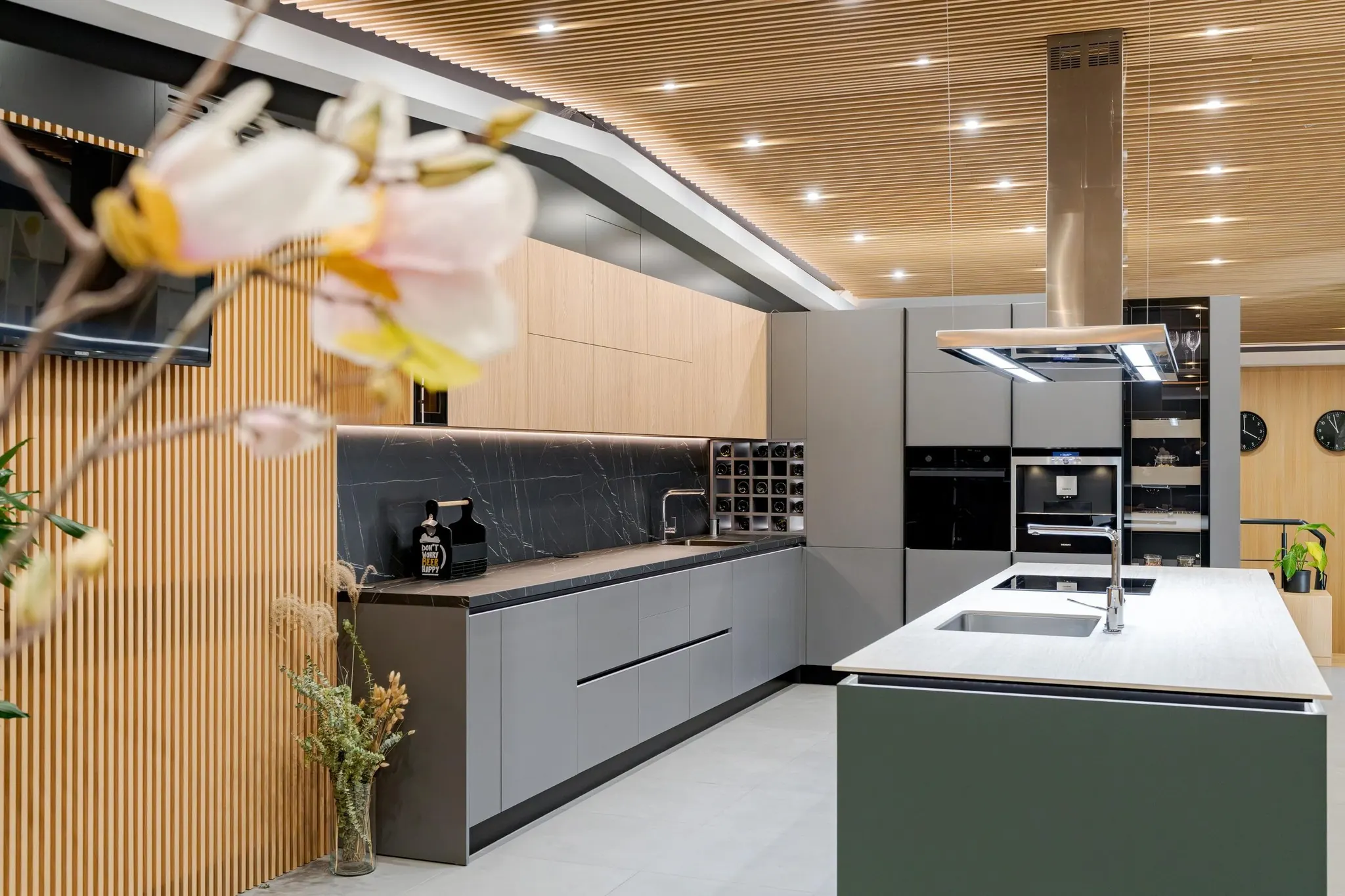 Breakfast kitchen, ground floor