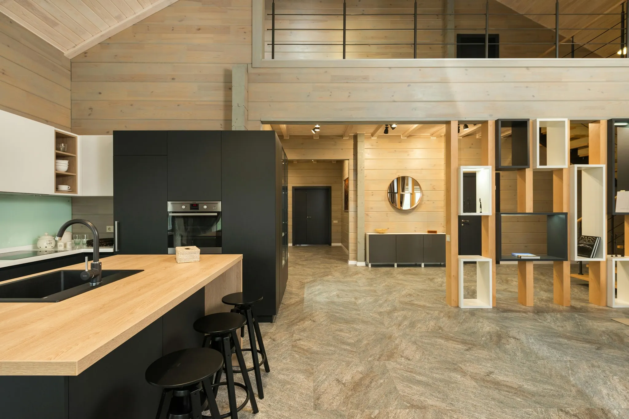 Guest kitchen and bar