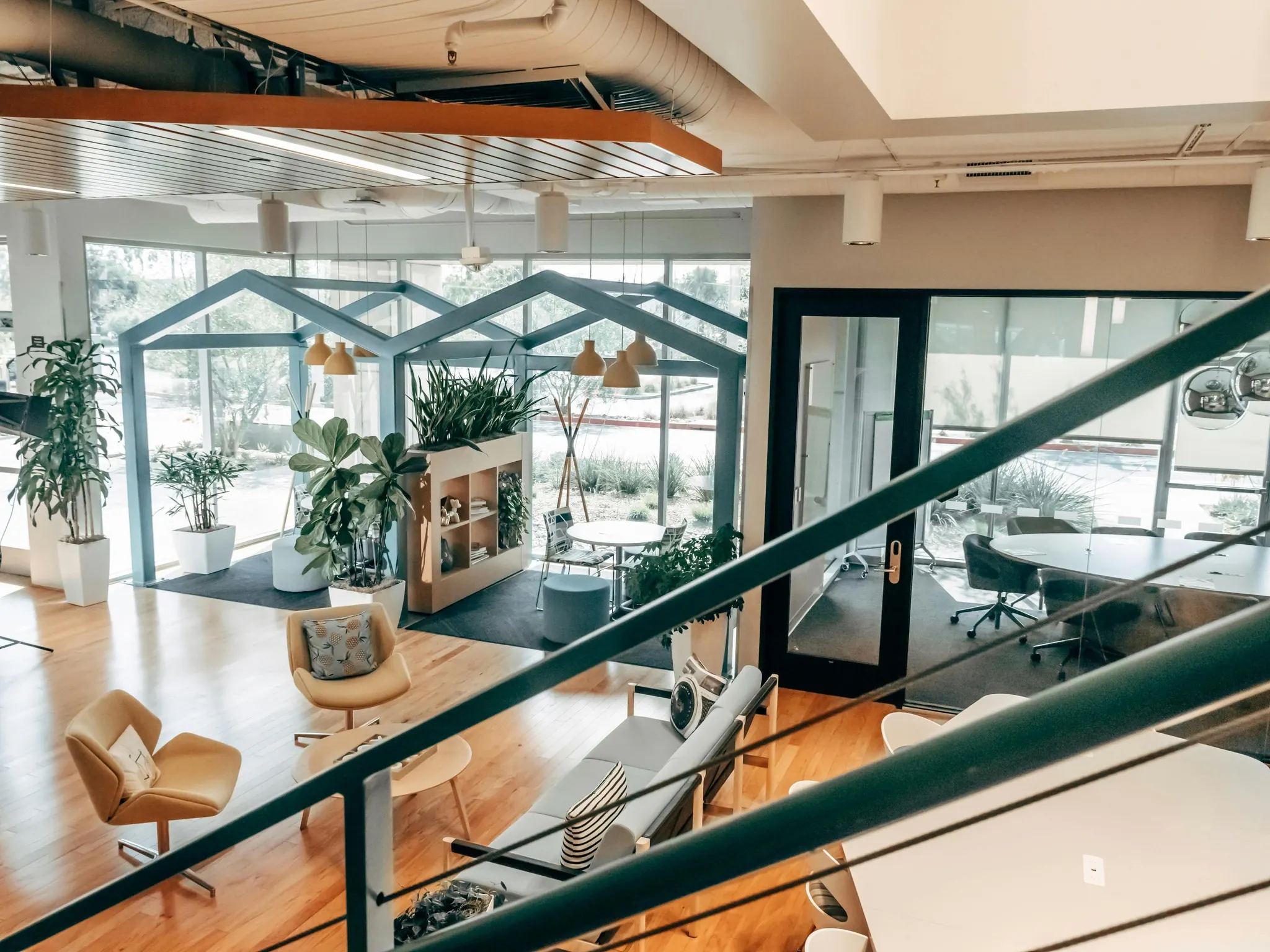 Glass meeting houses, level 1
